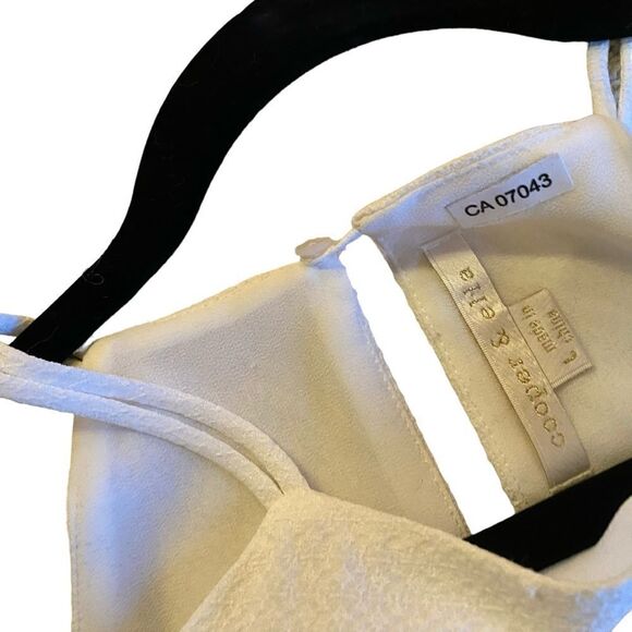 EUC cooper & ella White Sleeveless Top - Picture 3 of 6